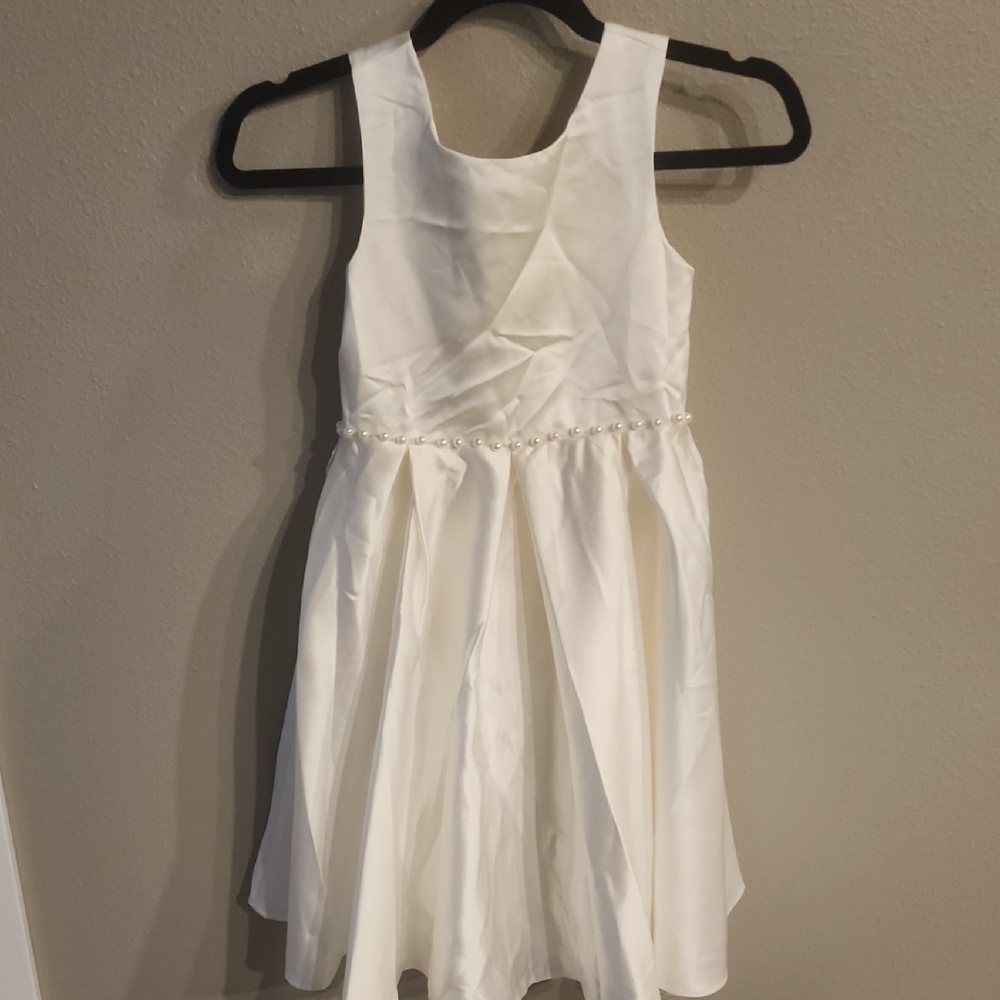 Elegant White Flower Girl Dress